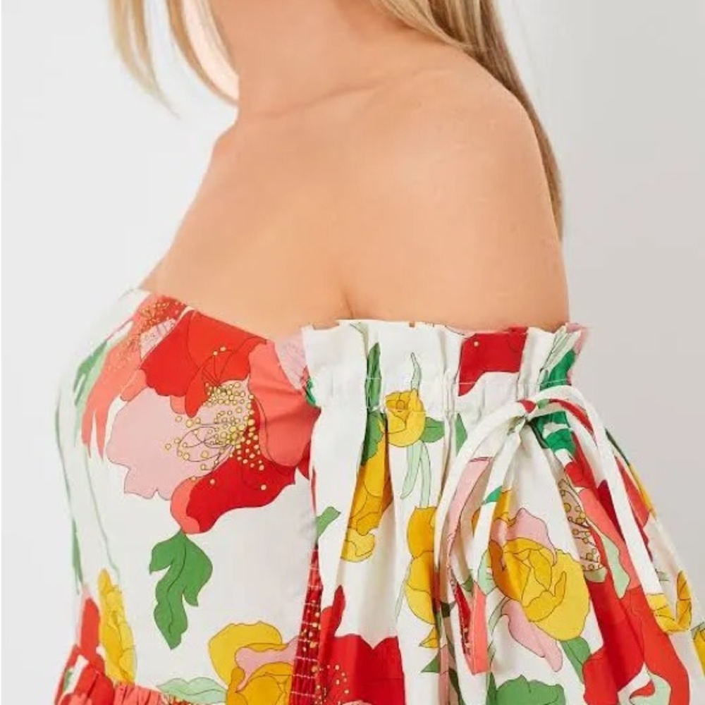 Hyacinth House’s Floral Off-Shoulder Maxi Dress with an off-shoulder neckline. - Picture 3 of 5